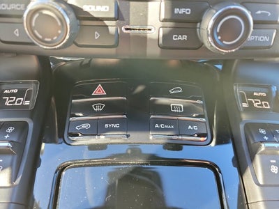 2016 Porsche Cayenne Base